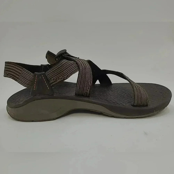 Chaco Brown Sandals - Picture 5 of 10